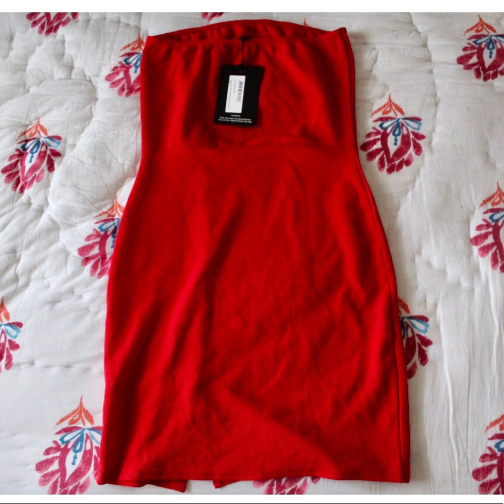 PrettyLittleThing Red Strapless Dress